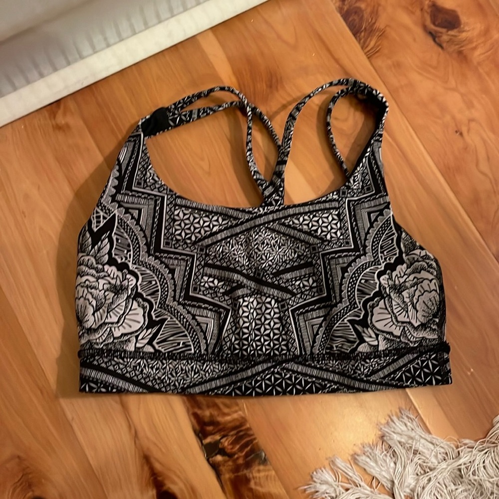 Lululemon energy bra